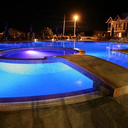 Club D'or Hotell 3*
