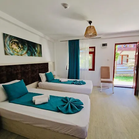 Hotel Club D'or 3*