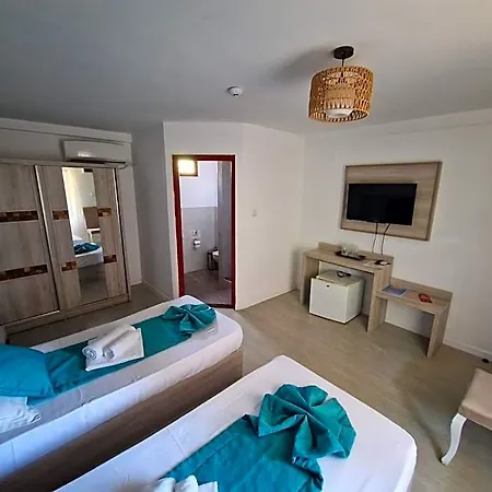 Club D'or Hotel 3*
